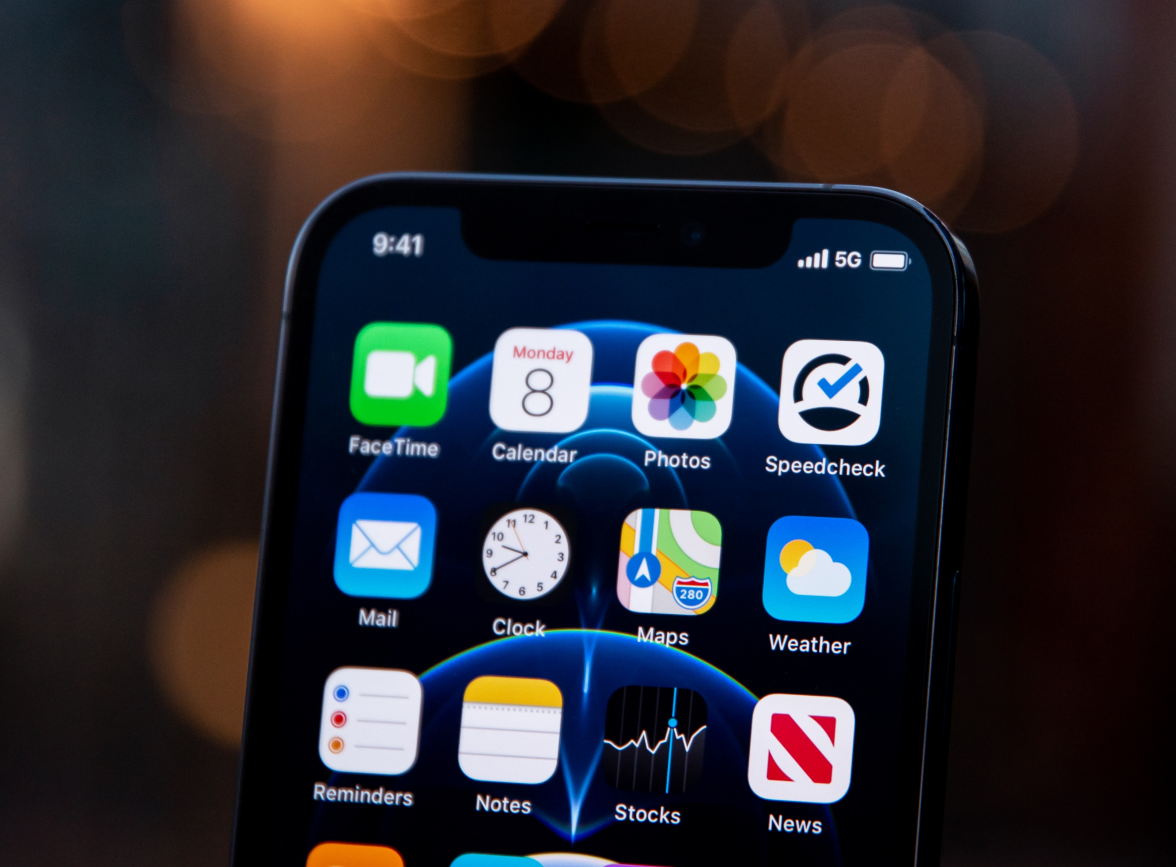 安达苹果手机维修分享为什么 iPhone 12 在冬季会自动关机 
