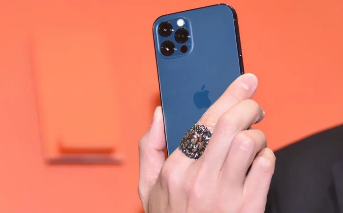 安达苹果手机维修分享iPhone12系列重启方法教程 